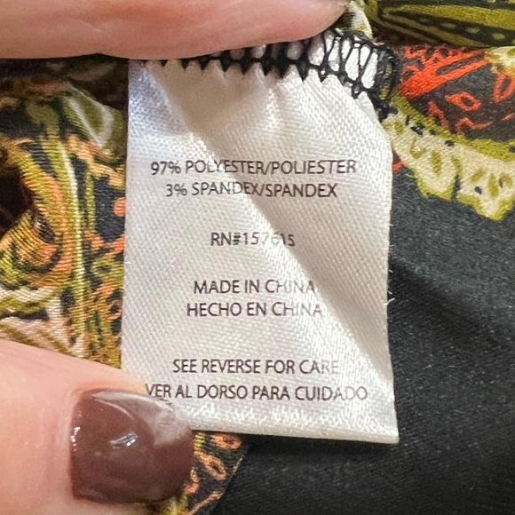 NWT-TAHARI Halter Side Tie Neck
Paisley Maxi Dress, Size 10 - Picture 7 of 11